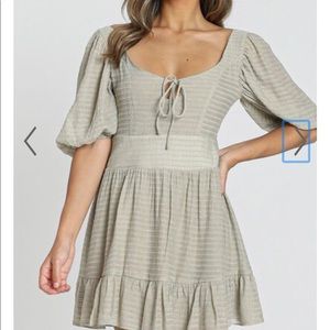 NWT Showpo Sage Mini Peasant Dress